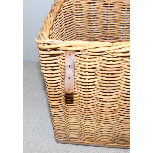 274 - A vintage wicker fishing basket, approx 47cm wide