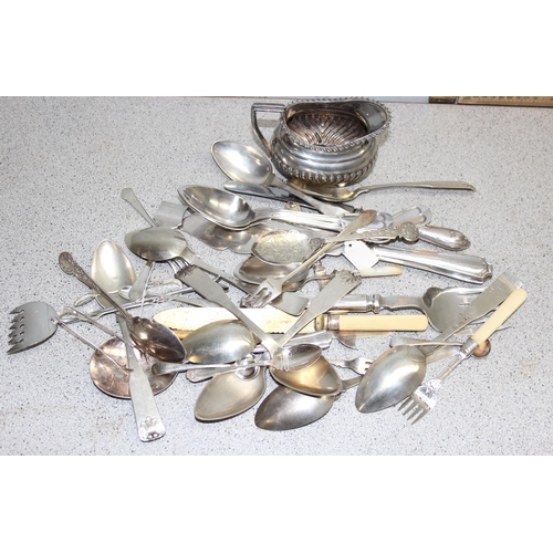 1028 - Approx 1.9kg gross of antique and later silver-plated items