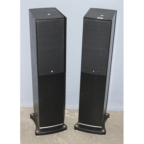 812 - A pair of FYNE Audio F501 black floor standing speakers