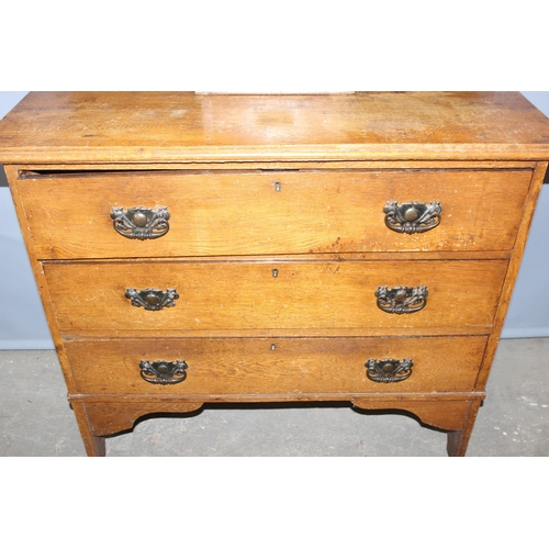 90 - An Arts & Crafts period dressing chest with 3 drawers under a mirror, with Art Nouveau fittings, app... 