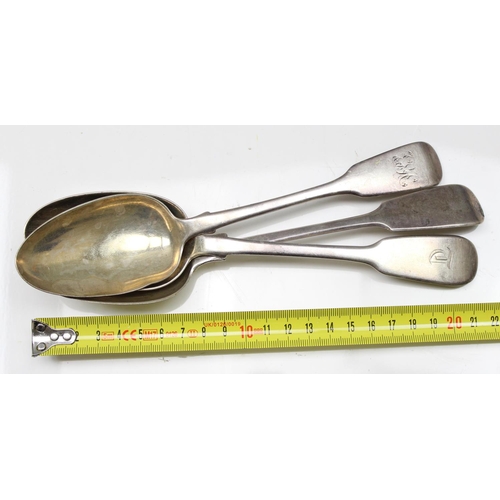 1005 - 3 Victorian silver fiddle pattern serving spoons, London 1842, 1846 & 1874, approx 222.49g gross