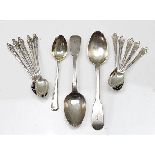 1009 - 13 assorted antique silver tea spoons to inc 5 silver apostle spoons, approx 157.91g gross