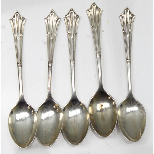 1009 - 13 assorted antique silver tea spoons to inc 5 silver apostle spoons, approx 157.91g gross