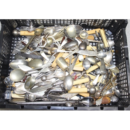 1043 - A large qty of assorted antique and later silver plate and cutlery, approx 5.9kg gross, some with si... 