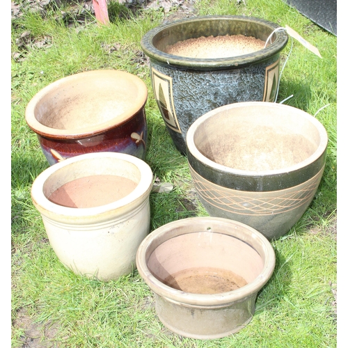 333 - 5 Glazed garden pots of varying sizes