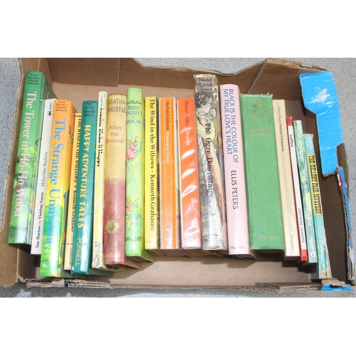 563 - Qty of assorted children's book, mostly paperback, to include novels by Enid Blyton