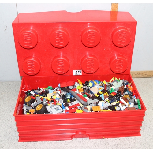 1543 - Lego brick storage container full of Lego to include vehicle parts and people approx 4.7kg gross