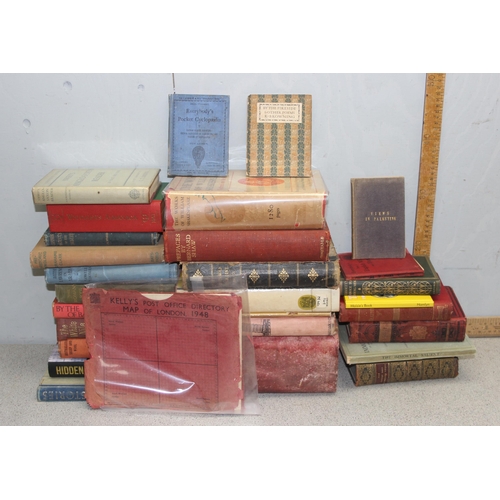 578 - Collection of antique and later books to include a Kelly's Directory of Wine merchants of Kent, Surr... 