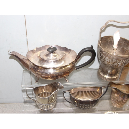 1044 - A large qty of assorted silver plated items, mainly antique pieces, approx 4.1kg gross