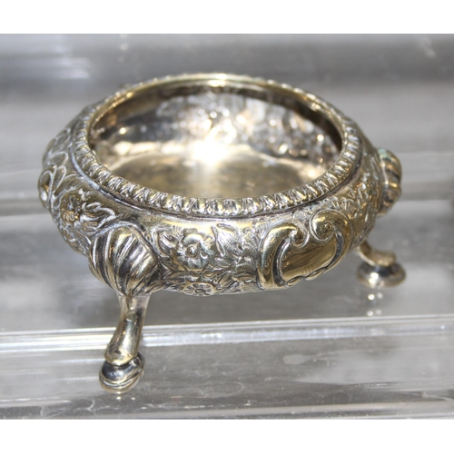 1044 - A large qty of assorted silver plated items, mainly antique pieces, approx 4.1kg gross