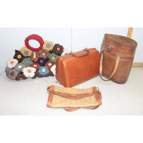 215 - Qty of assorted vintage bags, buttons and craft related items etc