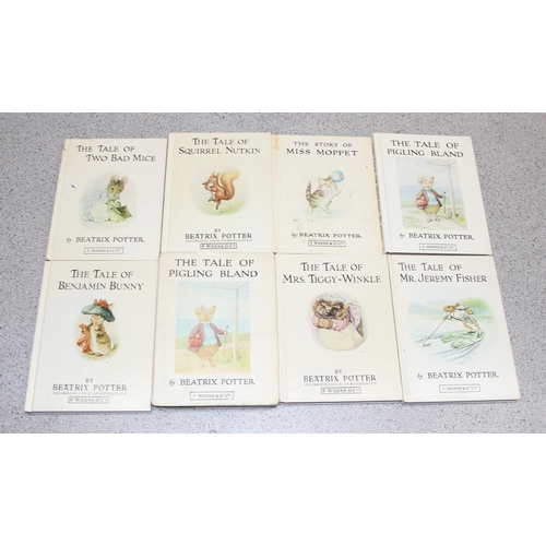 571 - 23 assorted vintage Beatrix Potter books