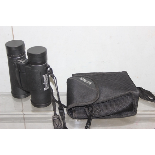 714 - A pair of Bushnell 8x42 Powerview binoculars in case