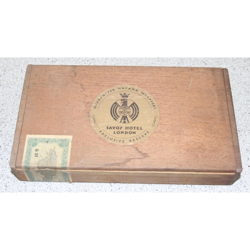 272 - Qty of empty vintage cigar boxes to include examples by Manikin & Claro