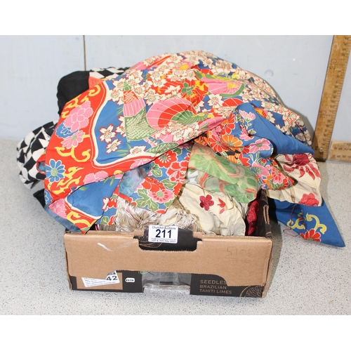 211 - Qty of assorted vintage fabrics and clothing to inc a Japanese kimono etc