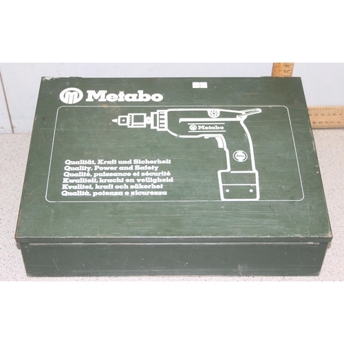 805 - Metabo 20v electric drill, cased with charger