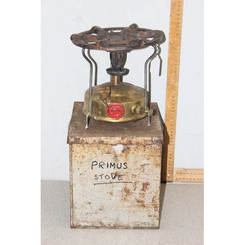 807 - Vintage Primus stove in tin