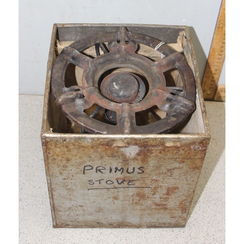 807 - Vintage Primus stove in tin