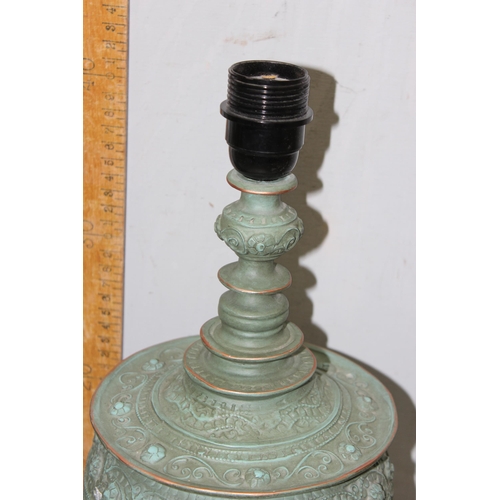 252 - A pair of bronze effect Middle Eastern style table lamps