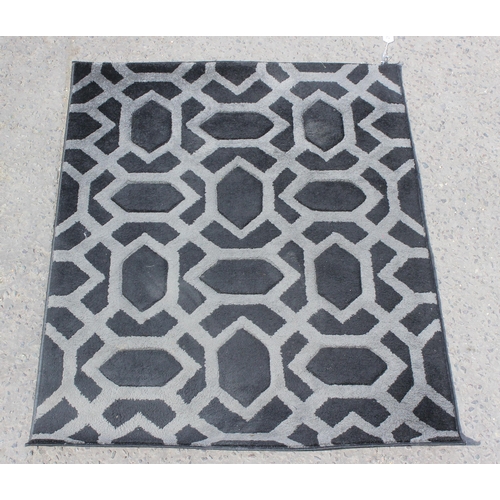 218 - Retro style rug, approx 157cm x 111cm