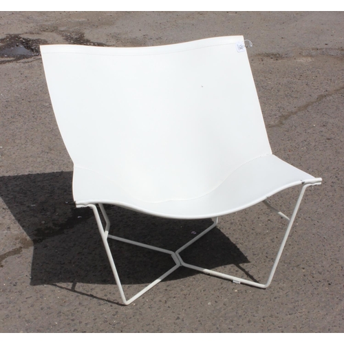 136 - David Weeks for Habitat, a Semana tub chair in white leather on a steel frame