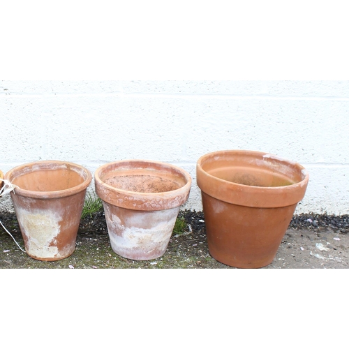 312 - 5 assorted terracotta garden pots