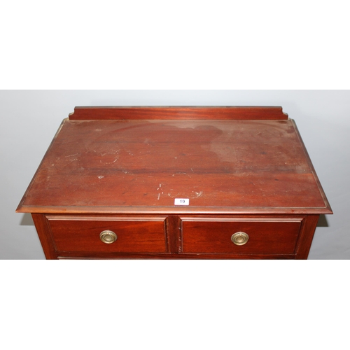 19 - A vintage mahogany 2 over 3 chest of drawers standing on bracket feet with brass handles, approx 87c... 