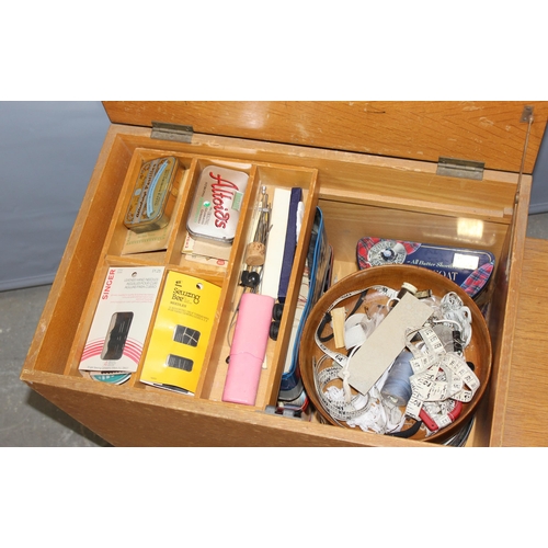 32 - Retro sewing box and contents