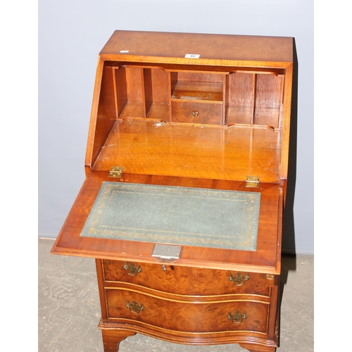 42 - A George III style burr walnut slim bureau with 4 drawers, approx 53cm wide