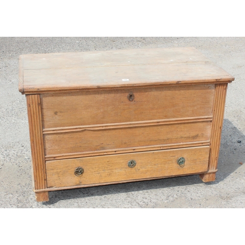 77 - An unusual antique pine mule chest with single drawer to base and reeded pillars, approx 123cm wide ... 