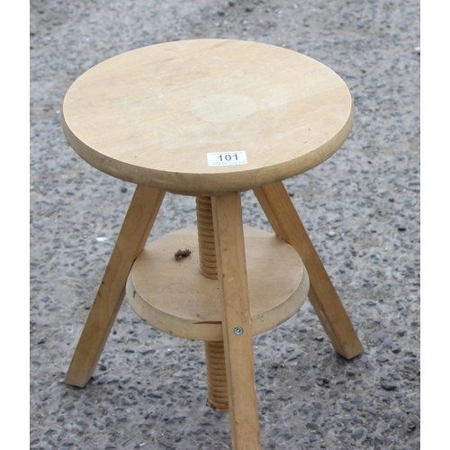 101 - 2 adjustable wooden potters stools