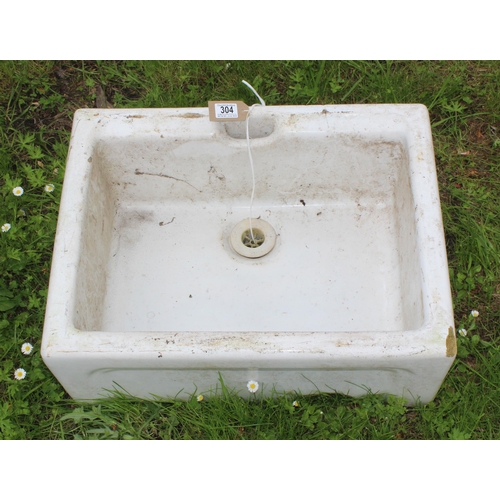 304 - Vintage ceramic Belfast sink, approx 61cm wide x 46cm deep x 25cm tall