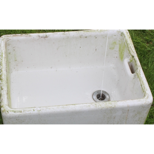 305 - Vintage ceramic Belfast sink, approx 62cm wide x 46cm deep x 28cm tall