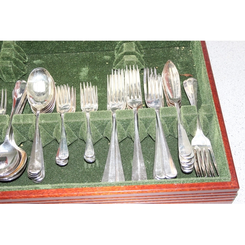 1006A - Large wooden canteen of George Butler of Sheffield silver-plated cutlery