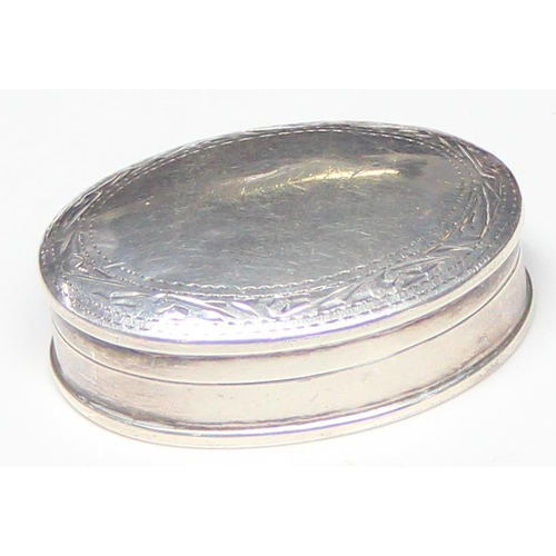 1017 - A small silver pill box, marked 925 and XRF confirmed, approx 13.94g gross