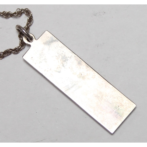 1109 - A 1977 silver jubilee ingot pendant, marked for Sheffield 1977 by Carrs, on 56cm silver chain, appro... 