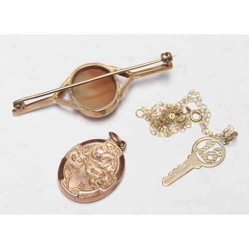 1126 - Qty of assorted gold jewellery to inc a 9ct gold key pendant, a 9ct gold front & back locket and a 9... 