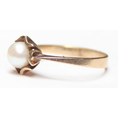 1130 - 9ct gold and retro pearl set cocktail ring, approx size P, approx 2.35g gross