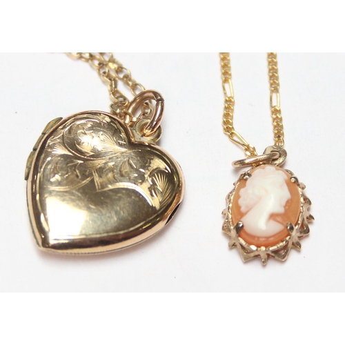 1135 - 9ct gold chain with 9ct gold mounted cameo pendant & a 9ct gold chain with a 9ct gold front and back... 