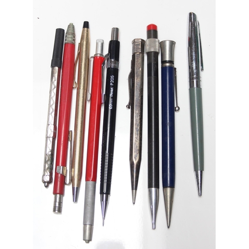 1622 - Qty of assorted vintage mechanical pencils to inc a silver Yard-o-Led pencil, London 1950