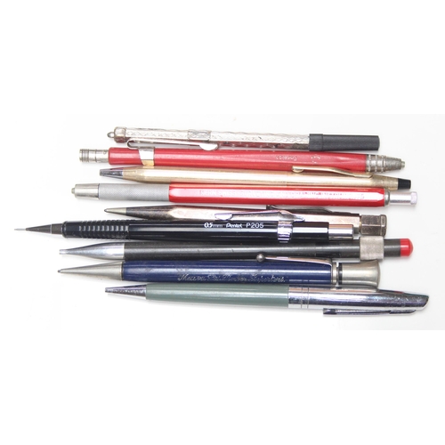 1622 - Qty of assorted vintage mechanical pencils to inc a silver Yard-o-Led pencil, London 1950