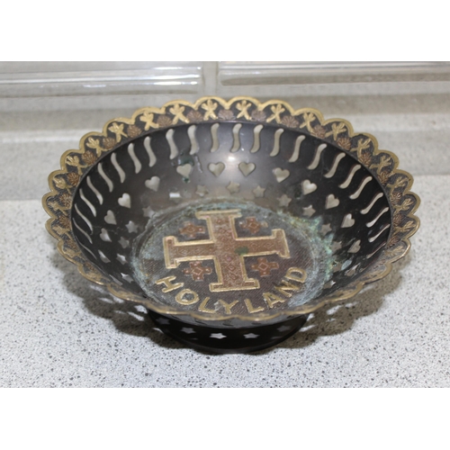 1021 - Qty of metalware to incl some silver plate, gross weight approx 7.7kg