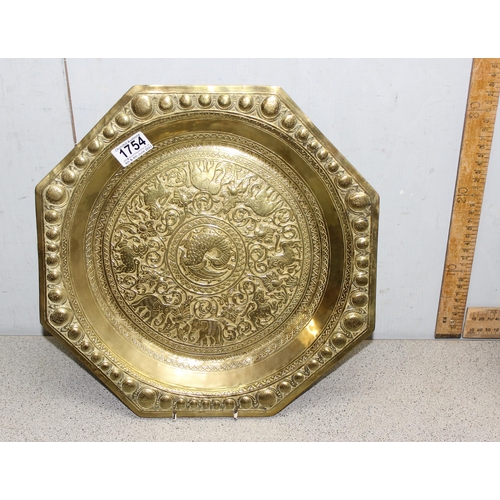 1754 - Mixed lot of antique and later brass chargers of various designs, largest approx 40cm (6)