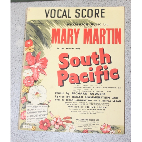 507 - Large qty of sheet music to incl the Beatles, Tom Jones, Gerry & The Pacemakers etc - mostly 1960s a... 