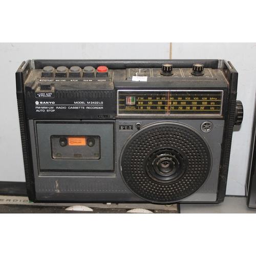 765 - Qty of radios/cassette players to incl Sanyo