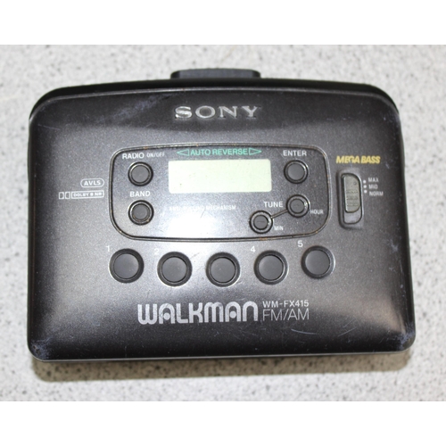 771A - 2 vintage Walkmans to inc a Sony WM-FX415 & Panasonic AQ-R170, a Sony TCM-939 etc