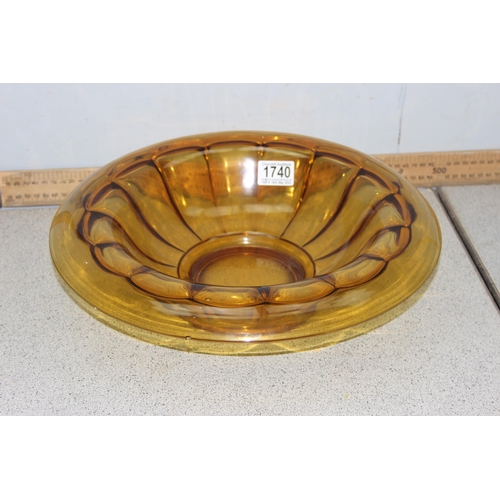 1740A - Assorted lot to incl a retro amber glass bowl, possibly Murano, a pair of mid-century Italian potter... 