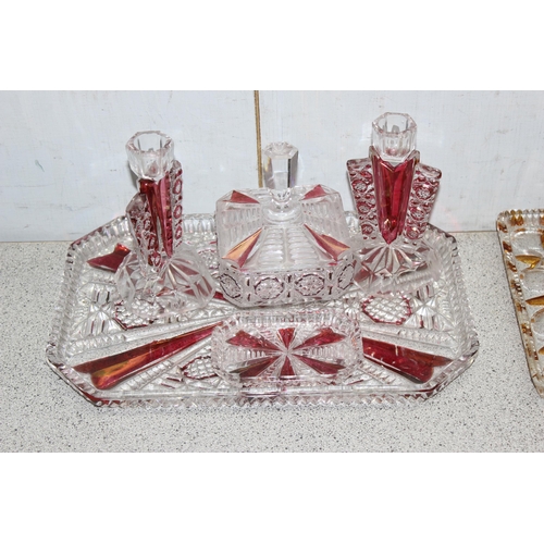 1799A - Mixed lot to incl 3 vintage crystal and flashed glass dressing table sets, qty of good quality ceram... 