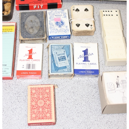 1533 - Qty of assorted vintage toys and games to inc Russian dominoes, playing cards etc