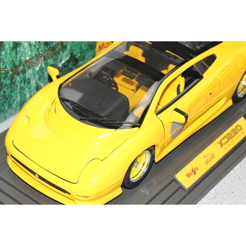 1540 - Maisto 1:12 Jaguar XJ220 1992 model in box